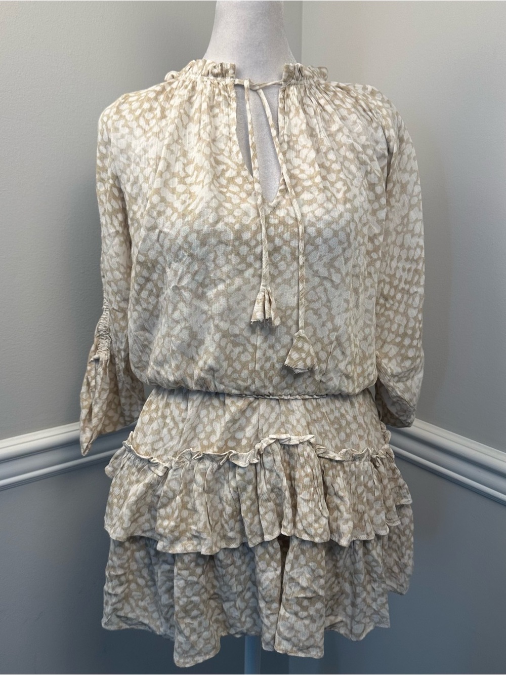 Skylar + Madison Cream Beige Patterned Tiered Ruffle Mini Dress S